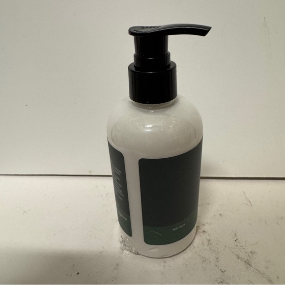Trader Joes Cedar Balsam Hand Lotion 8.2 OZ - Picture 3 of 3